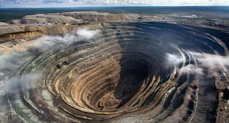 Alrosa wants controlling stake to mine in Zimbabwe