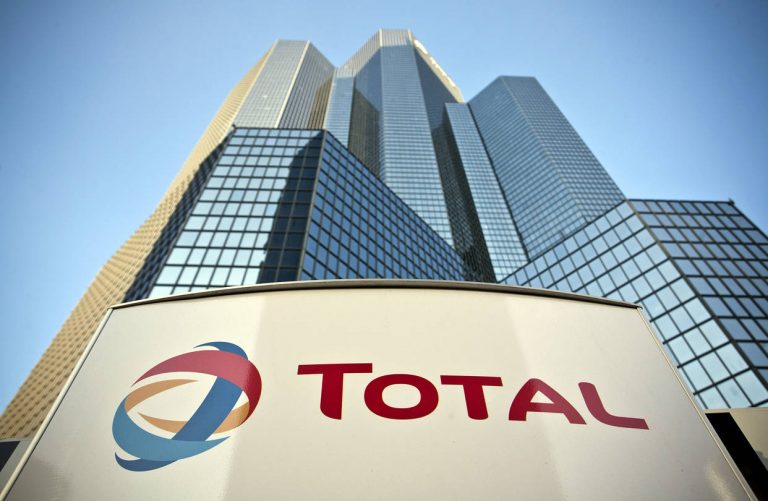 Total launches full-field production on Angola ’ s Kaombo Total launches full-field production on Angola ’ s Kaombo