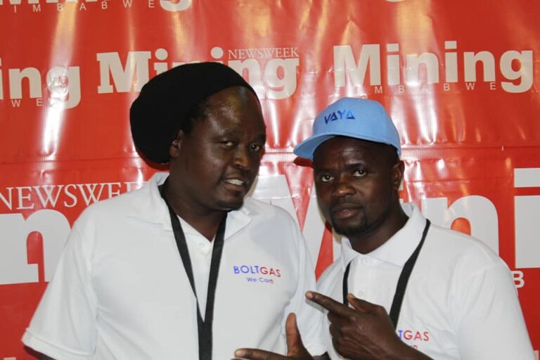 Workers foil machete gang mine robbery, effect citizen arrest