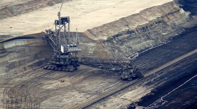 Zimbabwe’s coal projects hunt for new backers after China’s U-turn on funding fossils