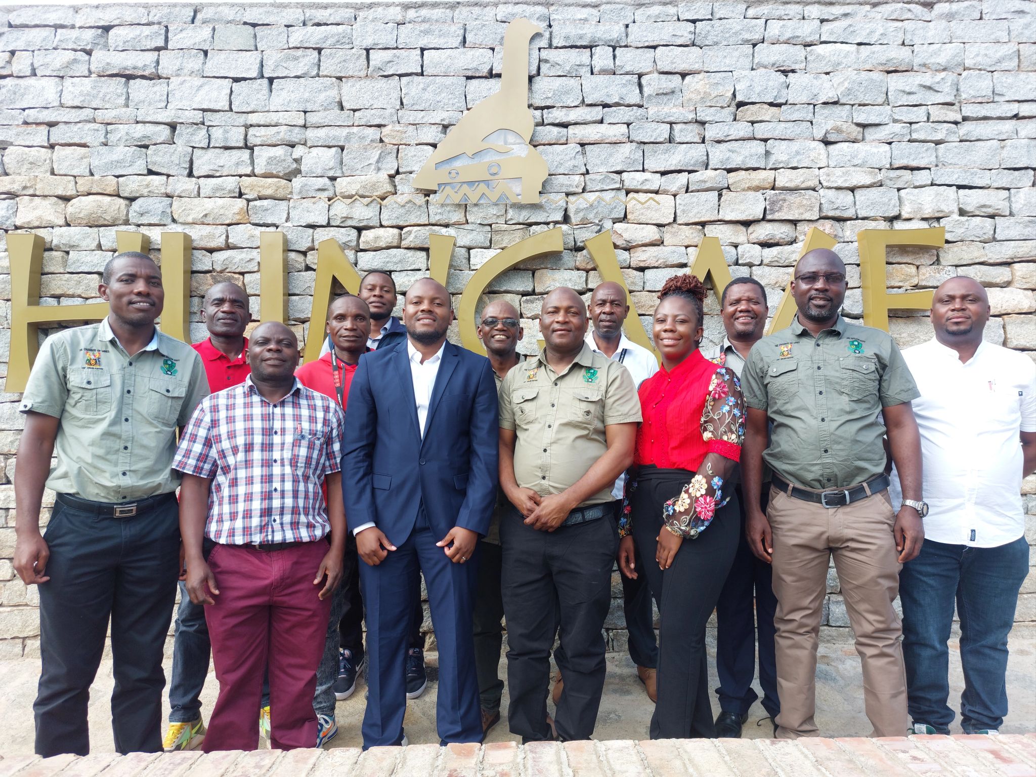 Mine Ventilation Society of Zimbabwe members Mine Ventilation Society of Zimbabwe (MVSZ) members