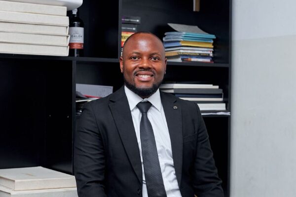 Dr. Tonderai Chikande Dr. Tonderai Chikande