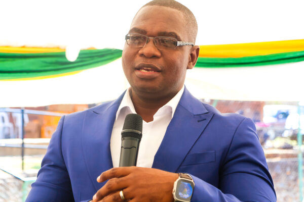 Dr Alfred Chinyere Dr Alfred Chinyere